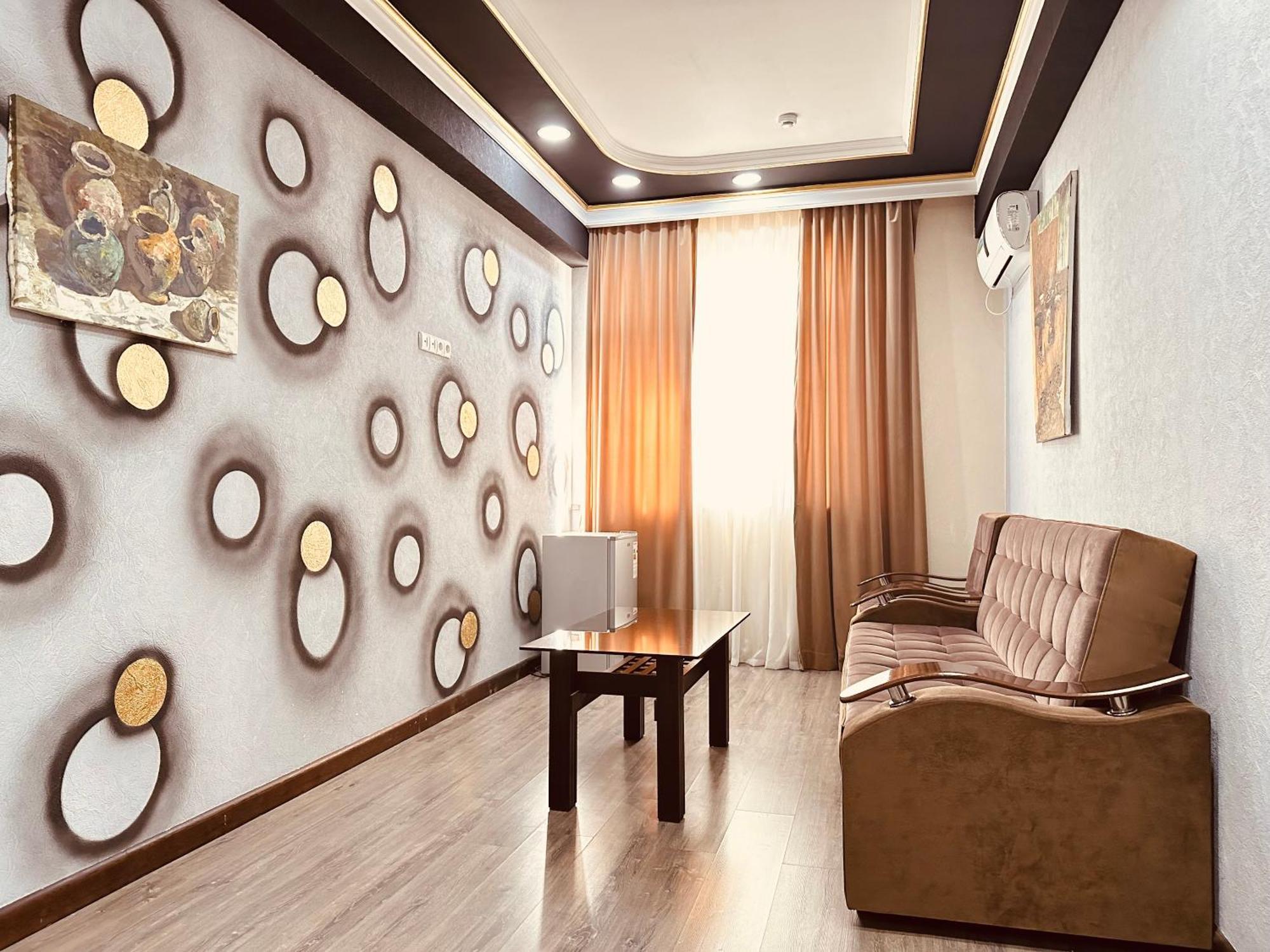 Grand Art Hotel ทาชเคนต์ ภายนอก รูปภาพ