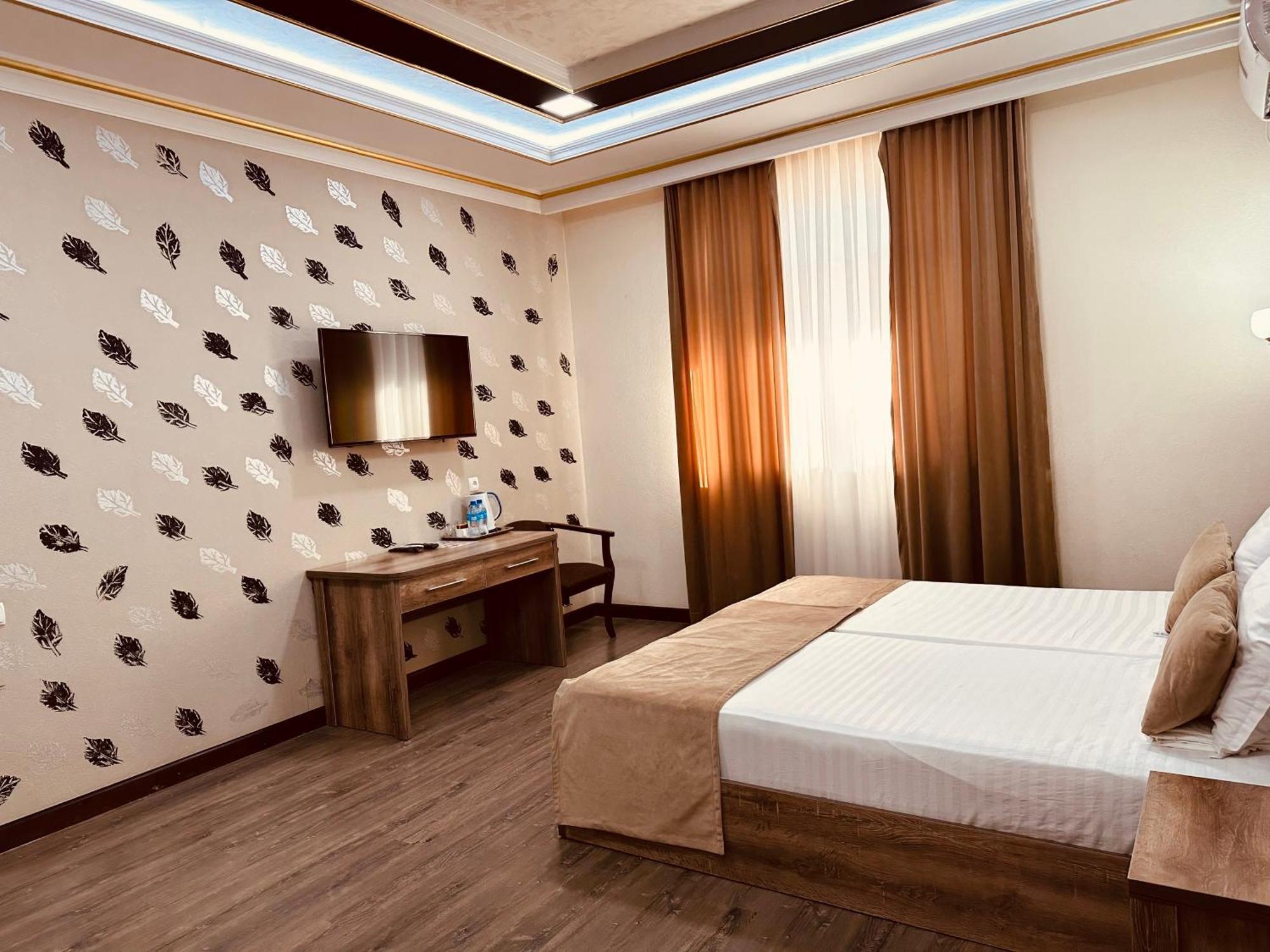 Grand Art Hotel ทาชเคนต์ ภายนอก รูปภาพ