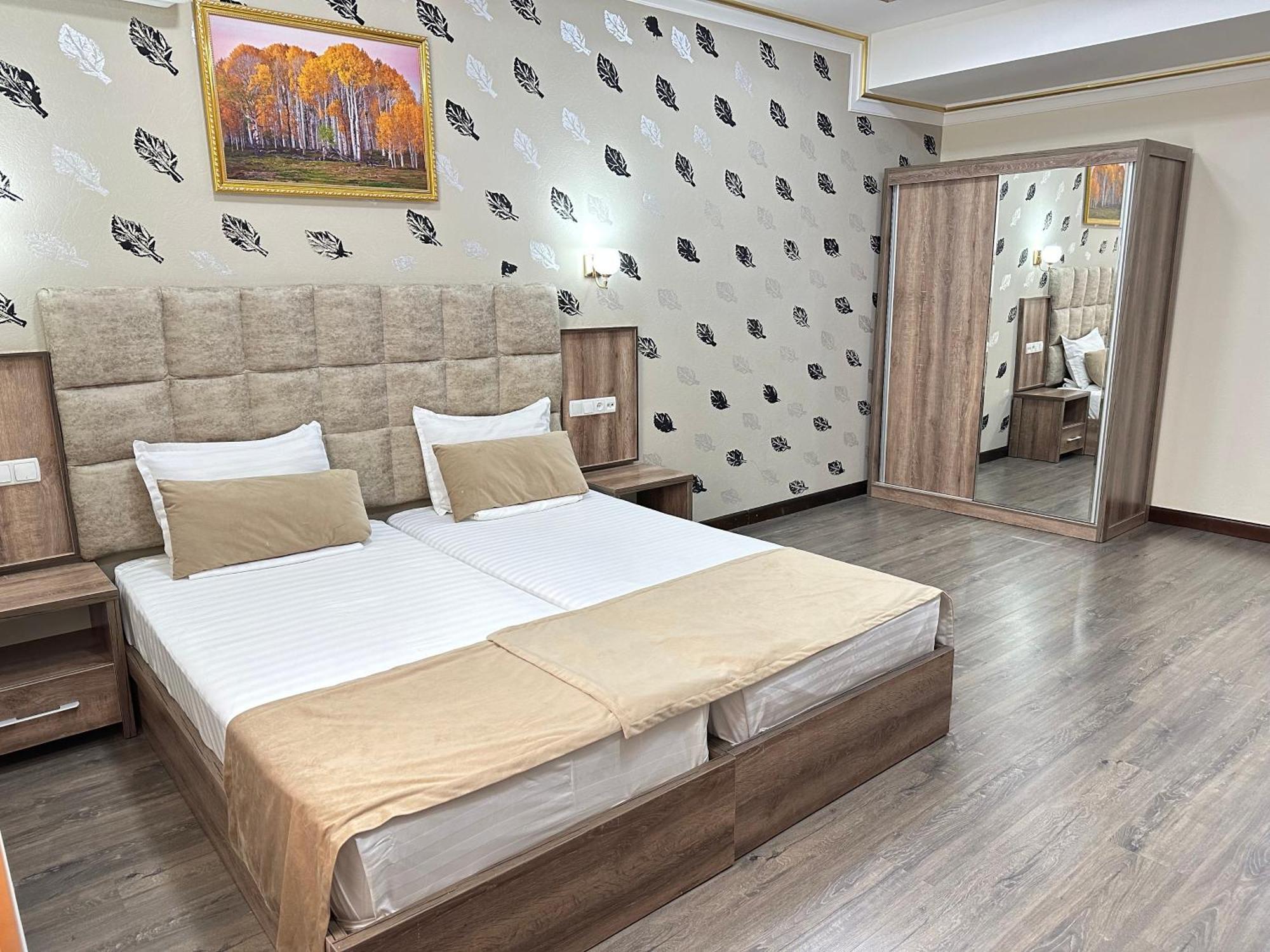 Grand Art Hotel ทาชเคนต์ ภายนอก รูปภาพ