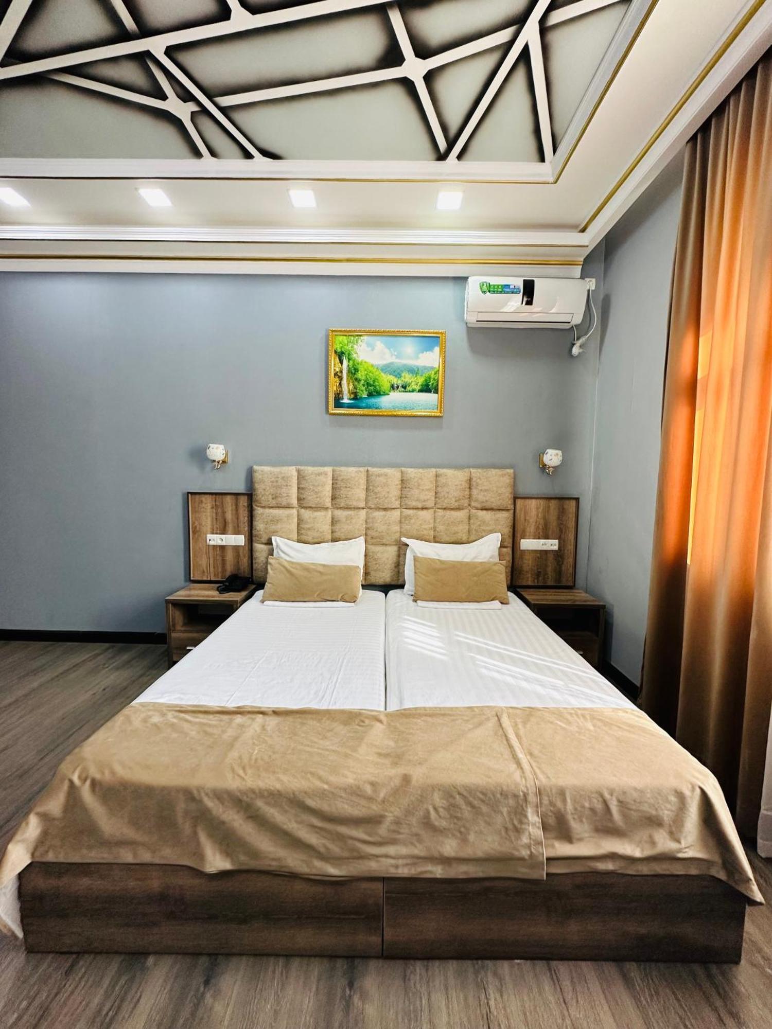 Grand Art Hotel ทาชเคนต์ ภายนอก รูปภาพ